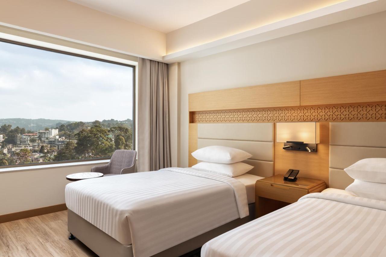 Courtyard By Marriott Shillong Ξενοδοχείο Εξωτερικό φωτογραφία